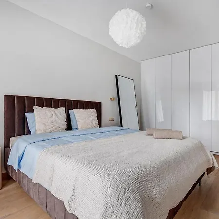 New! Pine Forest Apartment *